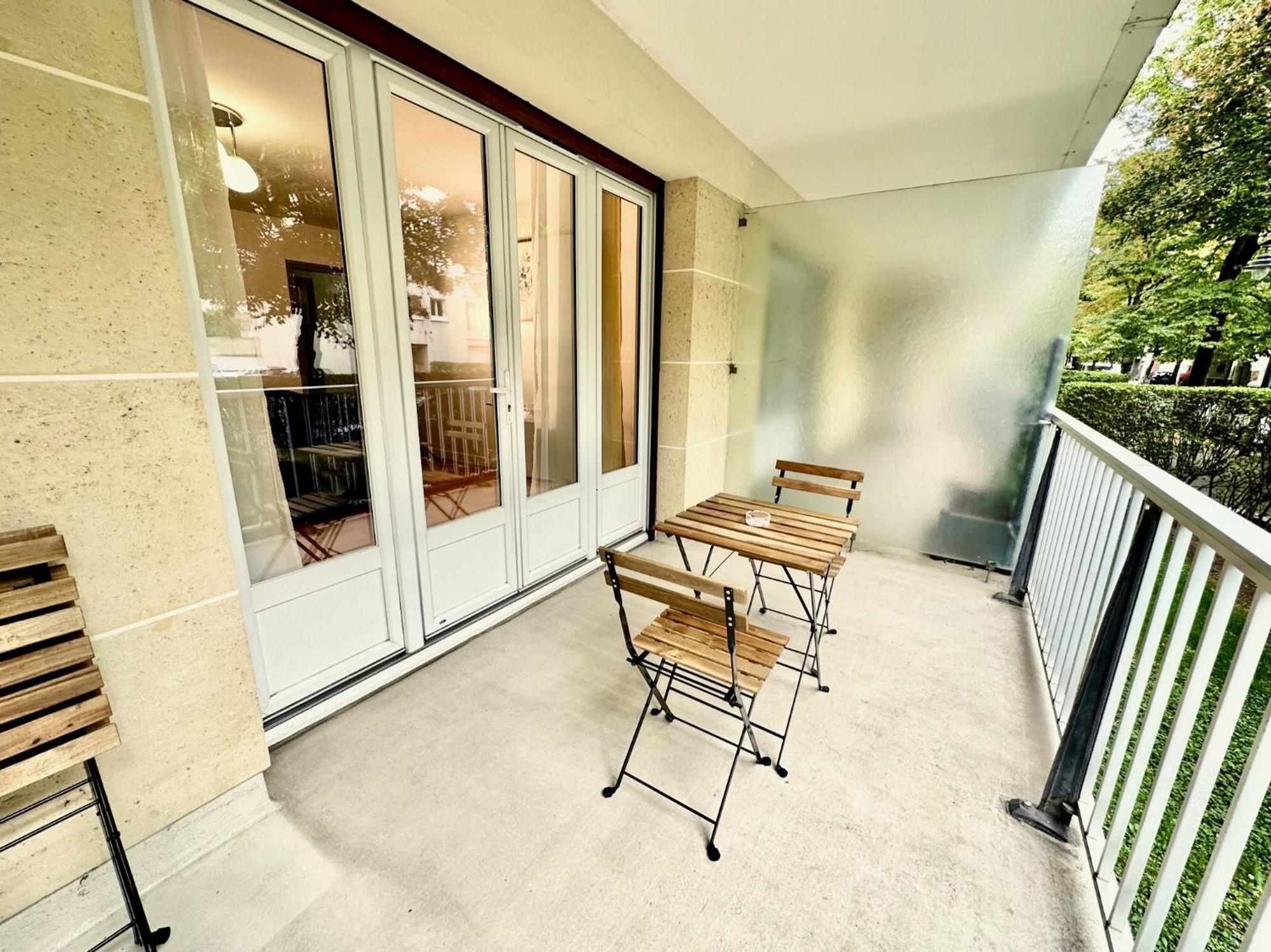 Apartmán Le Bleu Soleil - A 2 Min Du Metro - 7 Min De Paris Maisons-Alfort Exteriér fotografie