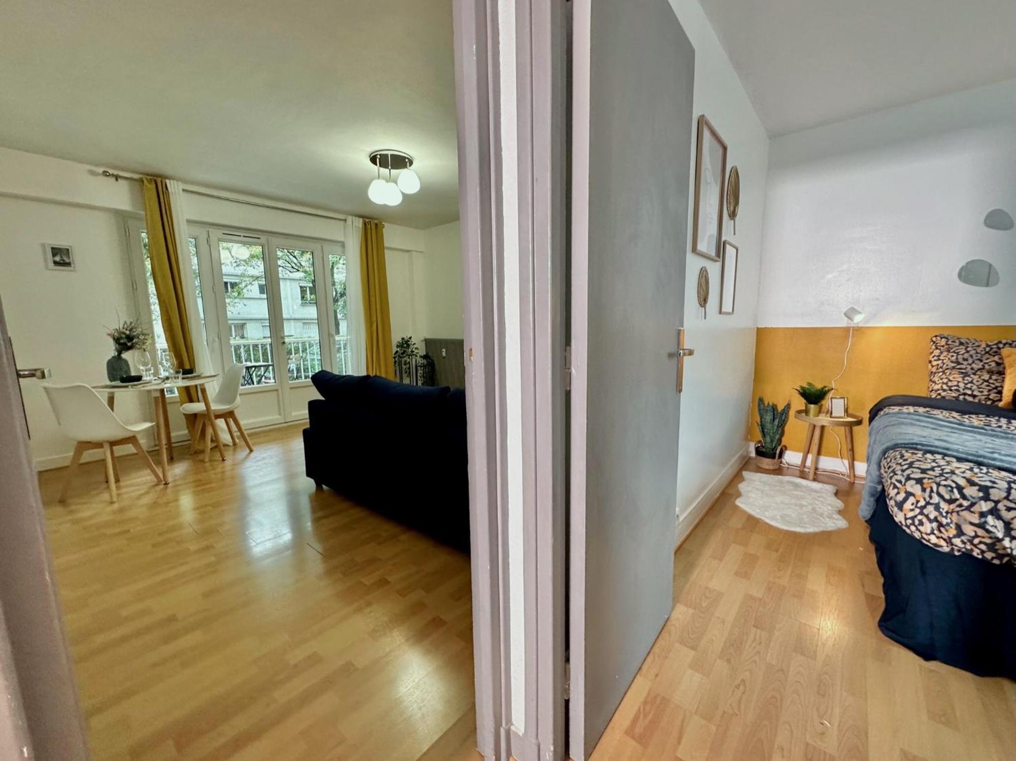 Apartmán Le Bleu Soleil - A 2 Min Du Metro - 7 Min De Paris Maisons-Alfort Exteriér fotografie